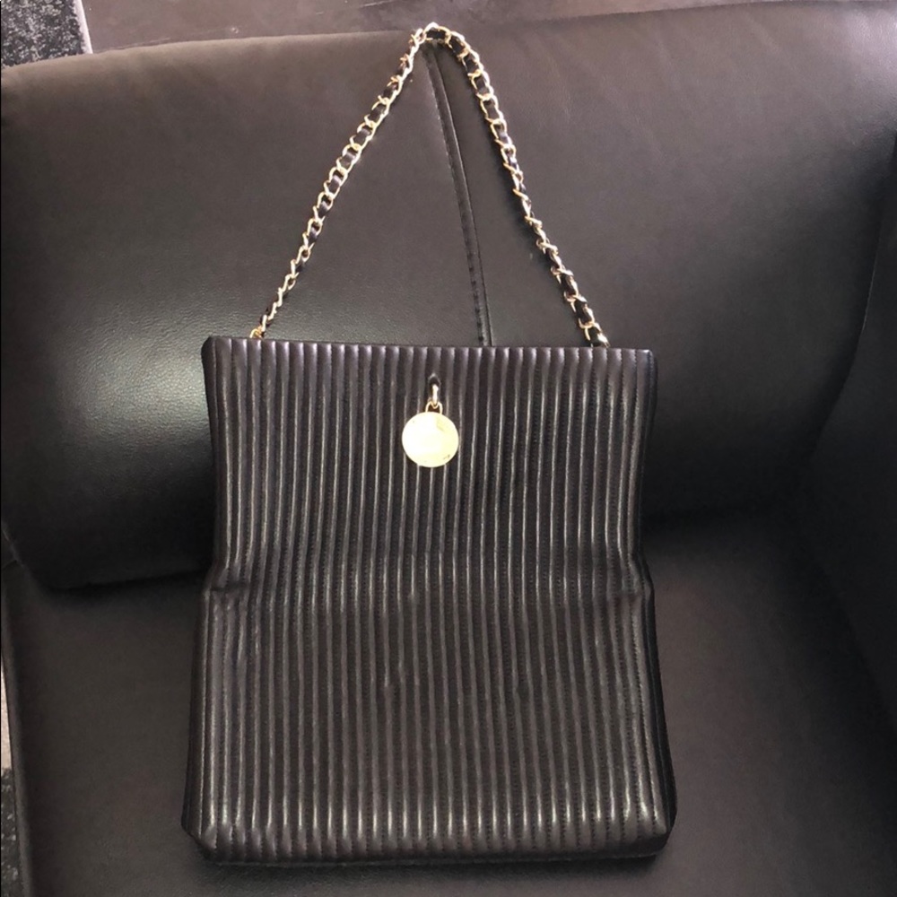 Henri Bendel paper size purse